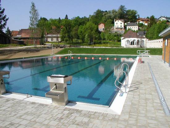 Schwimmbecken für Freibad des Stift Kremsmünster