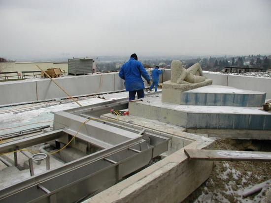 Bauphase:
Baustelle über den Dächern von Wien.