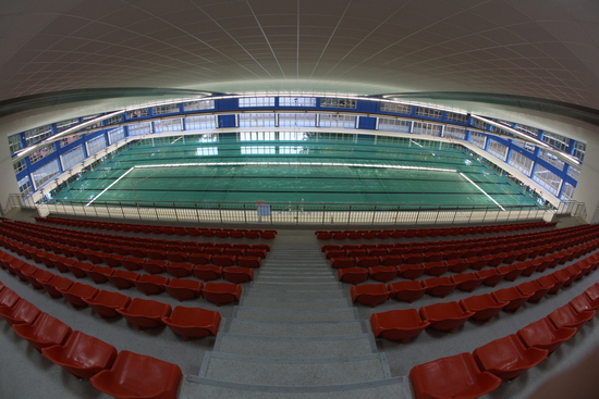 Vedere de ansamblu din tribuna bazinului./ Overview from the pool gallery.